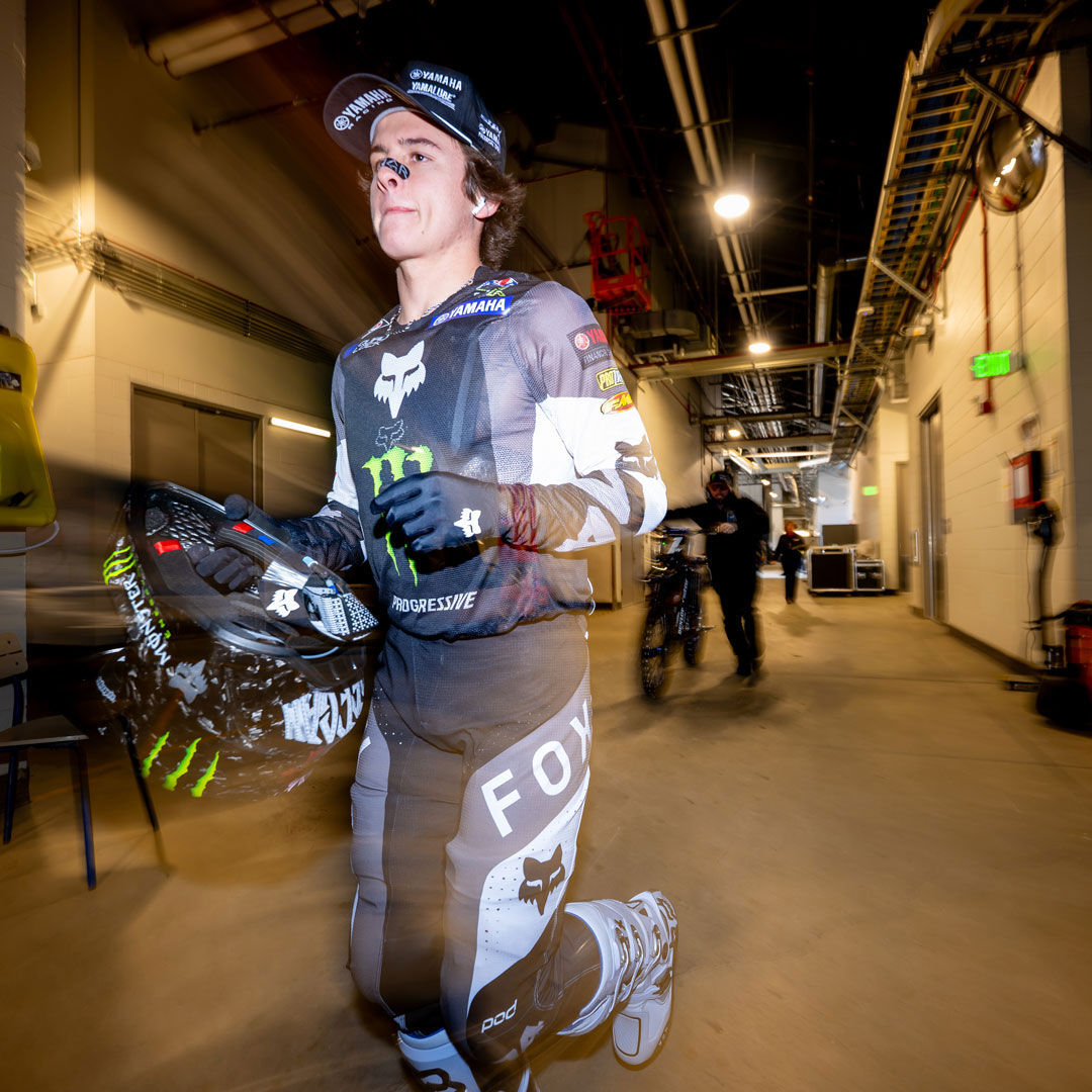 haiden deegan behind the scenes in fox gear